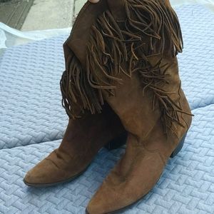 Vintage fringed cowboy boots!